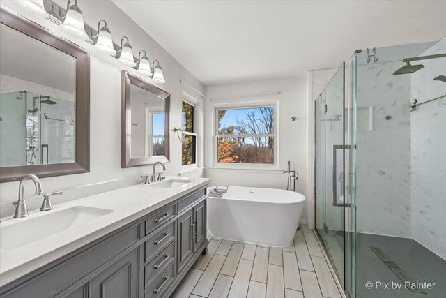 2045 Morningview Drive, Hoffman Estates, IL 60192