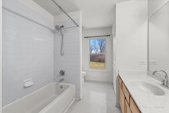 2045 Morningview Drive, Hoffman Estates, IL 60192