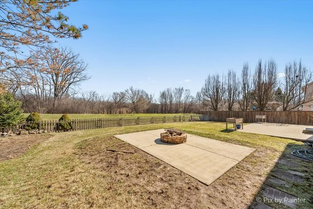 2045 Morningview Drive, Hoffman Estates, IL 60192