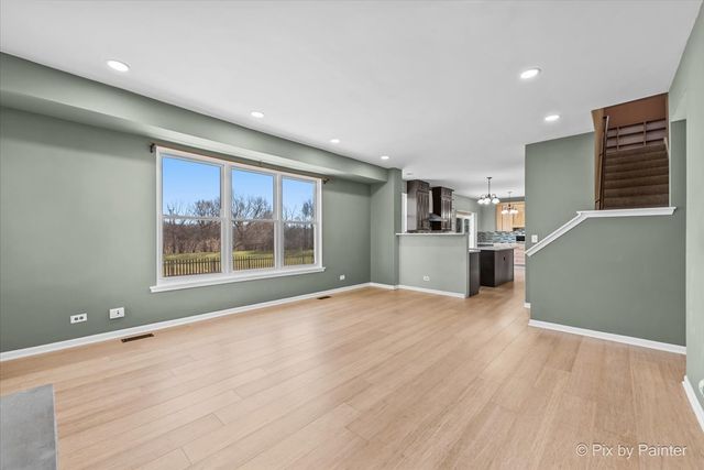 2045 Morningview Drive, Hoffman Estates, IL 60192