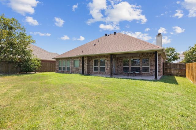 308 Westgate Drive, Aledo, TX 76008