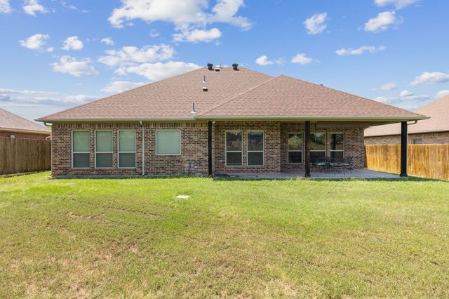 308 Westgate Drive, Aledo, TX 76008