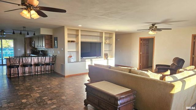 1205 S MAIN Street, Lewistown, IL 61542