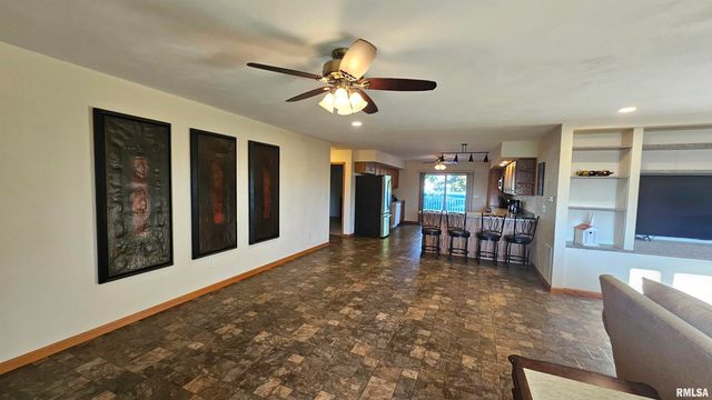 1205 S MAIN Street, Lewistown, IL 61542