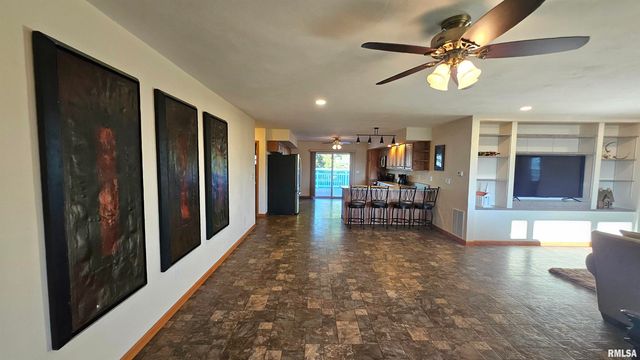 1205 S MAIN Street, Lewistown, IL 61542