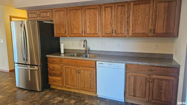 1205 S MAIN Street, Lewistown, IL 61542