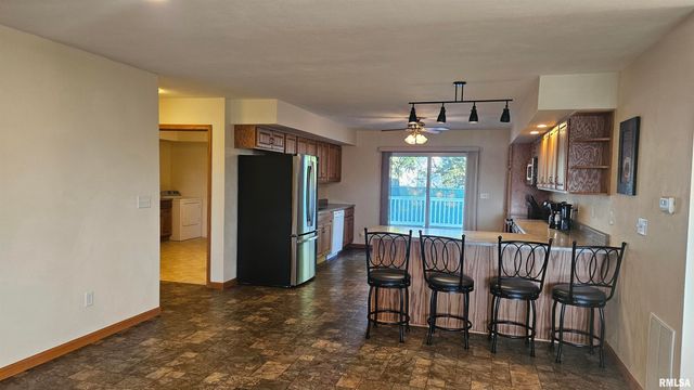 1205 S MAIN Street, Lewistown, IL 61542