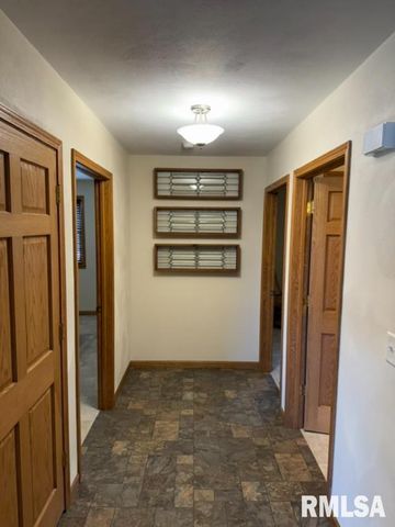 1205 S MAIN Street, Lewistown, IL 61542