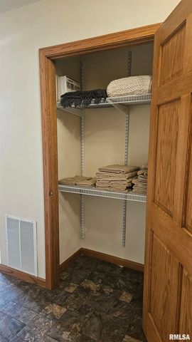 1205 S MAIN Street, Lewistown, IL 61542