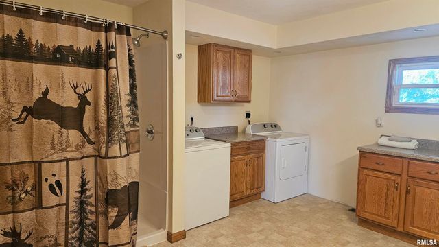 1205 S MAIN Street, Lewistown, IL 61542