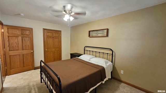 1205 S MAIN Street, Lewistown, IL 61542