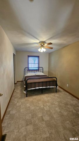 1205 S MAIN Street, Lewistown, IL 61542