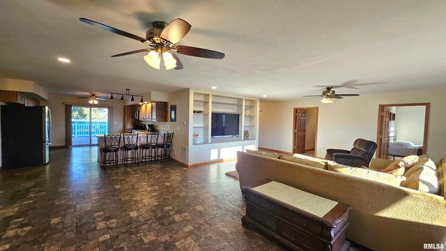 1205 S MAIN Street, Lewistown, IL 61542