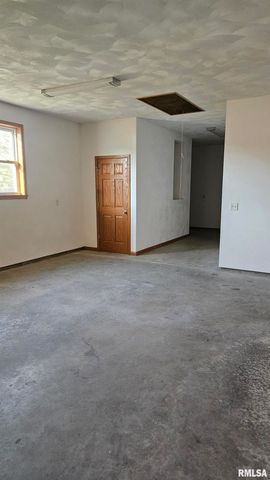 1205 S MAIN Street, Lewistown, IL 61542