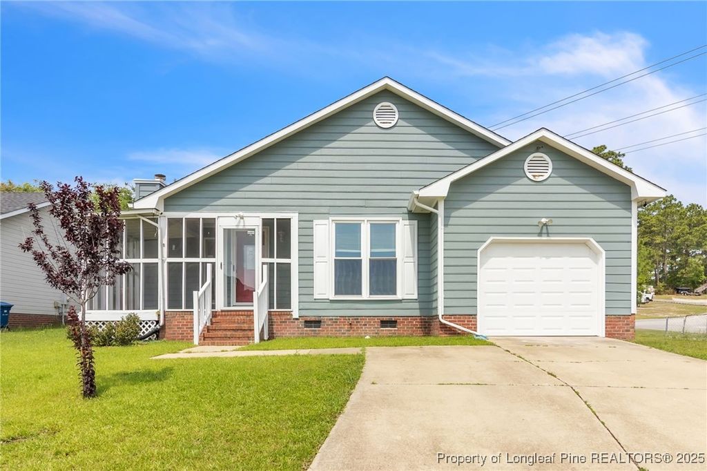 2256 Spindletree Drive, Fayetteville, NC 28304
