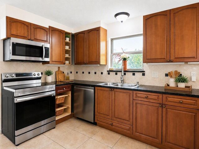 17523 Spicewood Springs Lane, Spring, TX 77379