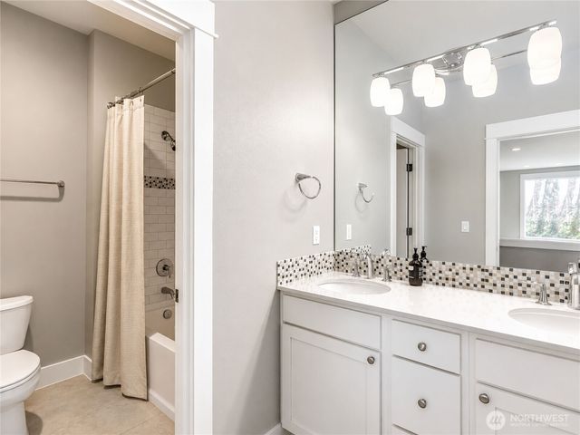 3232 112th Avenue SE, Bellevue, WA 98004