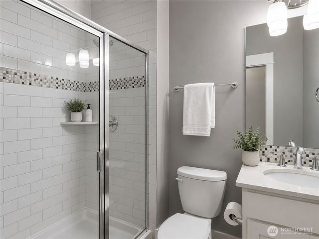 3232 112th Avenue SE, Bellevue, WA 98004