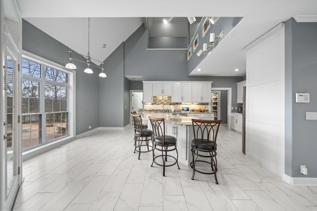 16 Stonegate Shores Drive, Hot Springs, AR 71913