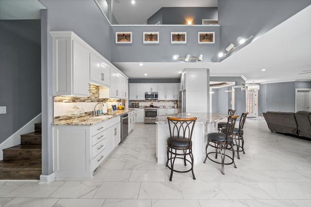 16 Stonegate Shores Drive, Hot Springs, AR 71913