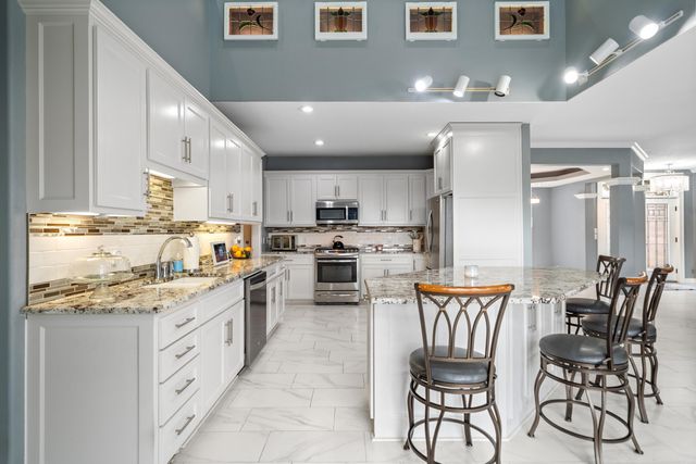 16 Stonegate Shores Drive, Hot Springs, AR 71913