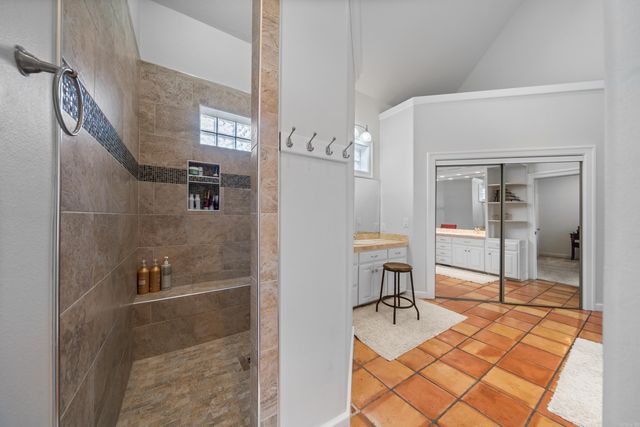 16 Stonegate Shores Drive, Hot Springs, AR 71913