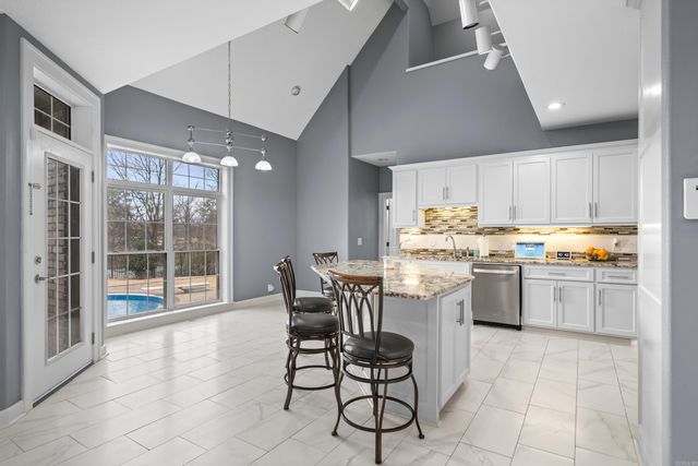 16 Stonegate Shores Drive, Hot Springs, AR 71913