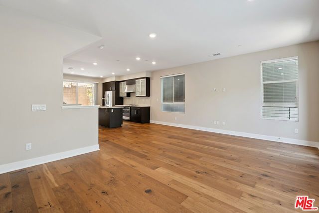 6746 W Gill Way, Los Angeles, CA 90068