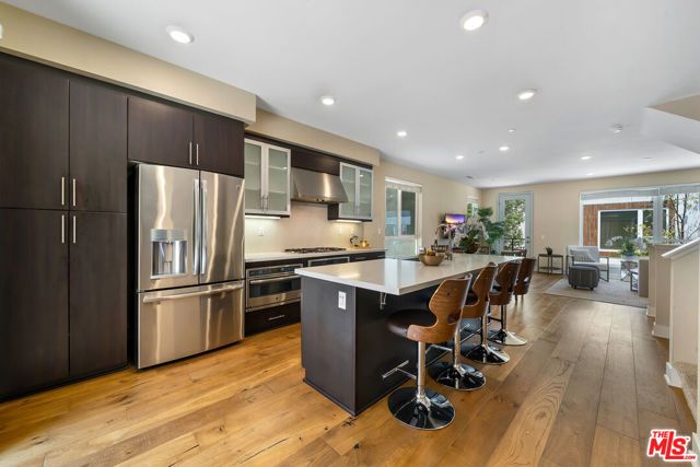 6746 W Gill Way, Los Angeles, CA 90068