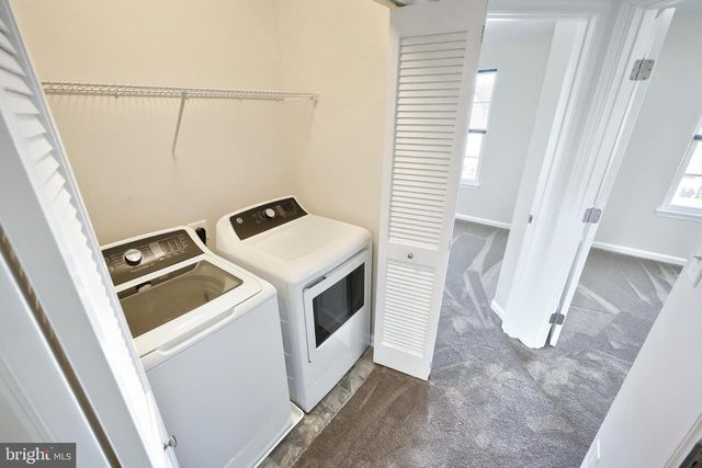 421 CHARLES, Hanover, PA 17331