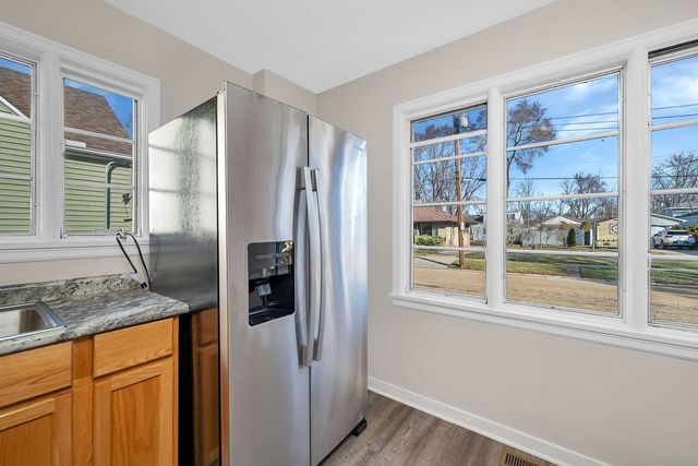 537 Saint George Street, Ottawa, IL 61350