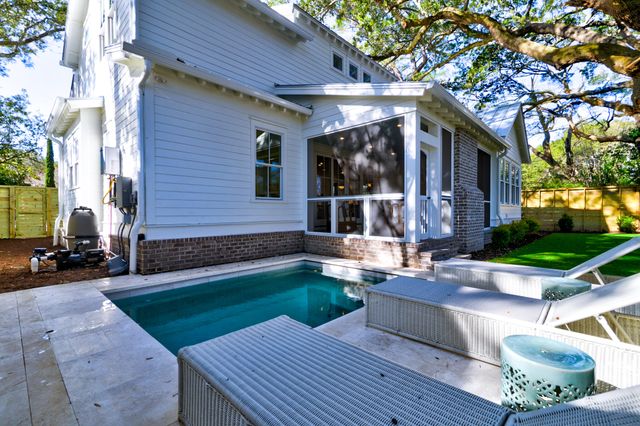 1450 Barbara Street, Mount Pleasant, SC 29464