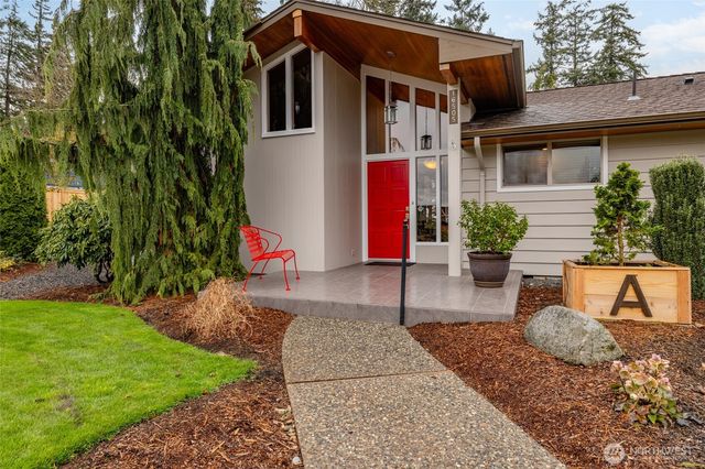 16505 Country Club Drive, Burlington, WA 98233