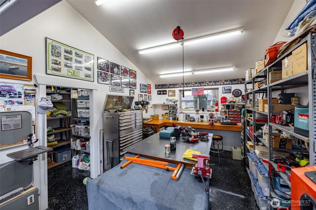 16505 Country Club Drive, Burlington, WA 98233