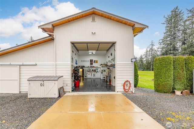 16505 Country Club Drive, Burlington, WA 98233