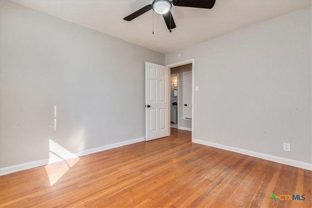 704 S 3rd Street, Copperas Cove, TX 76522