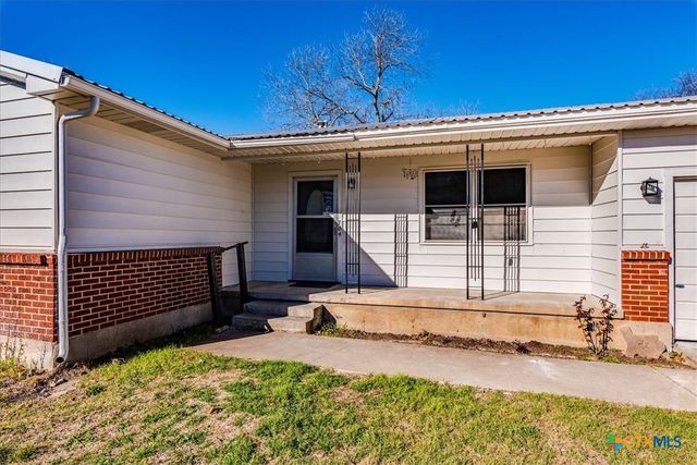 704 S 3rd Street, Copperas Cove, TX 76522