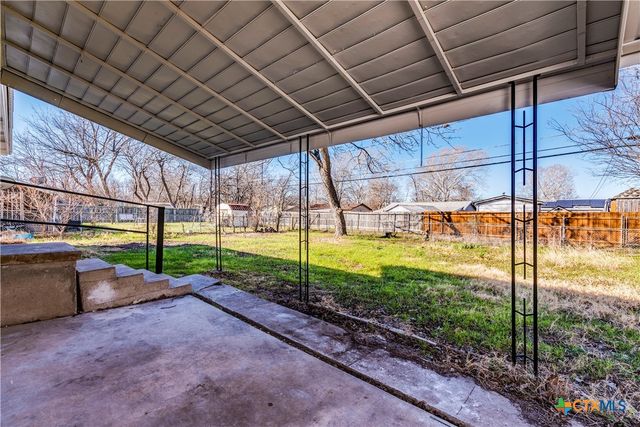 704 S 3rd Street, Copperas Cove, TX 76522
