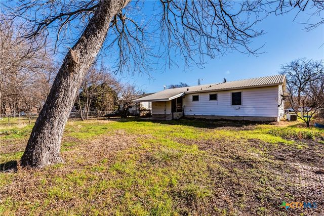 704 S 3rd Street, Copperas Cove, TX 76522