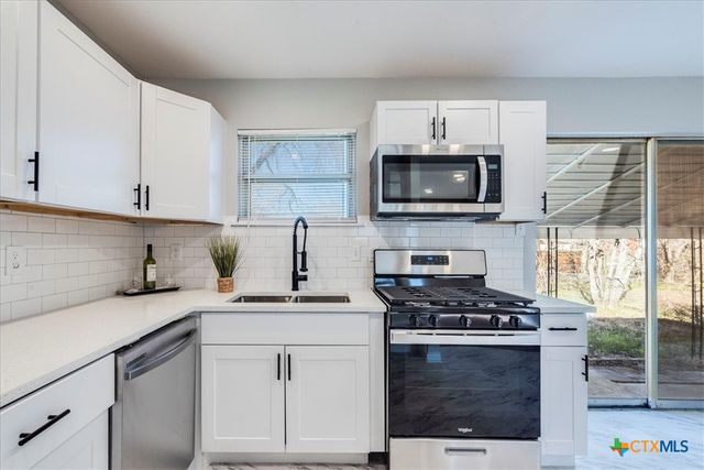 704 S 3rd Street, Copperas Cove, TX 76522