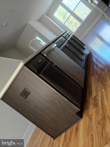3525 CARNABY ST, Hyattsville, MD 20782
