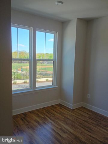 3525 CARNABY ST, Hyattsville, MD 20782