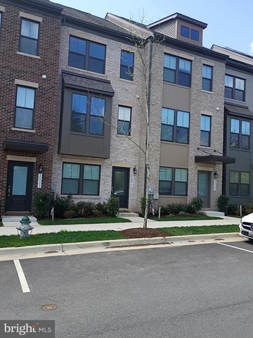 3525 CARNABY ST, Hyattsville, MD 20782