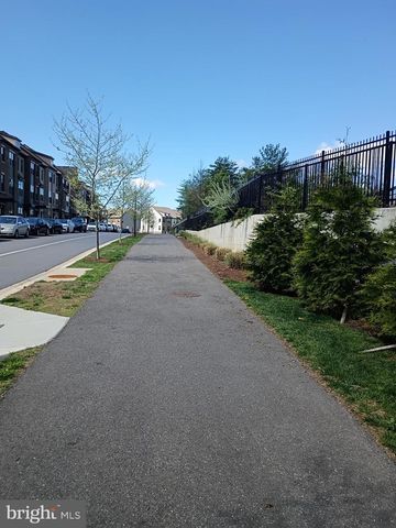 3525 CARNABY ST, Hyattsville, MD 20782