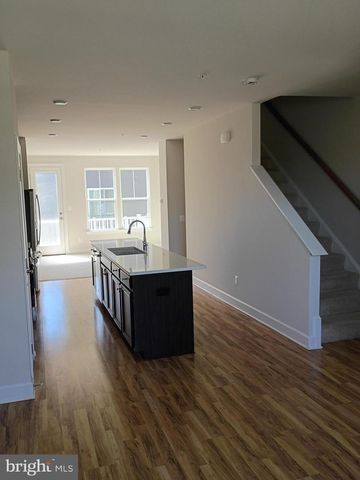 3525 CARNABY ST, Hyattsville, MD 20782
