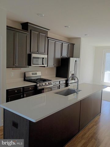 3525 CARNABY ST, Hyattsville, MD 20782