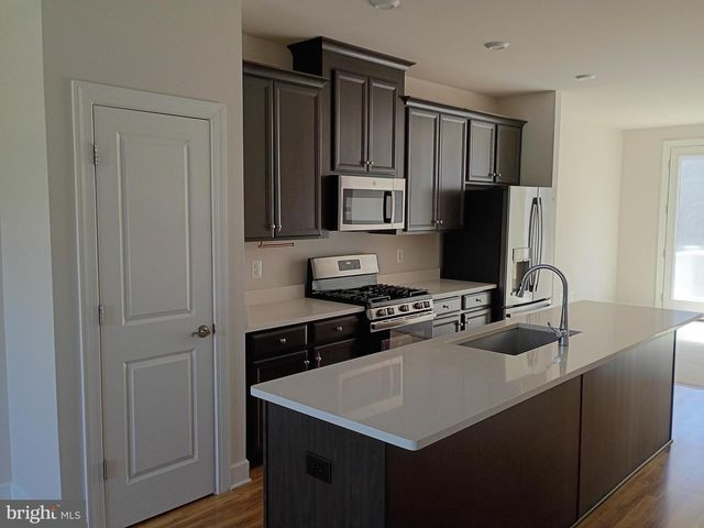 3525 CARNABY ST, Hyattsville, MD 20782