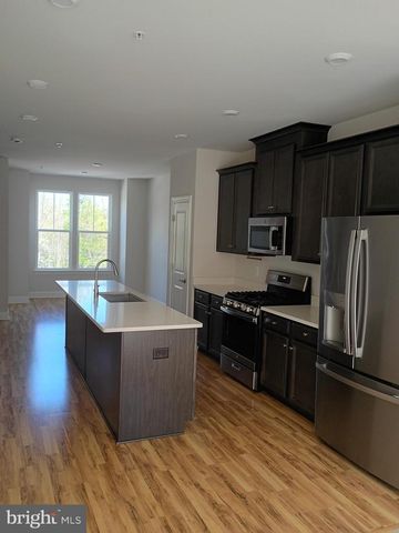 3525 CARNABY ST, Hyattsville, MD 20782