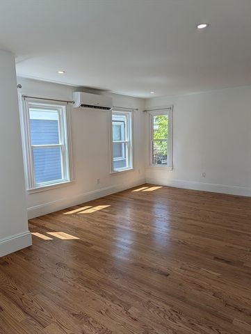 56 Bakersfield 2, Boston, MA 02125