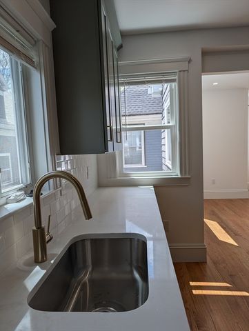 56 Bakersfield 2, Boston, MA 02125